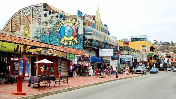 Calle Primera, Ensenada