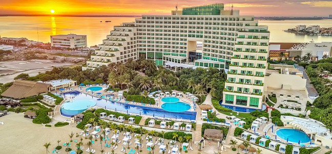 Live Aqua Beach Resort Cancún, Cancún