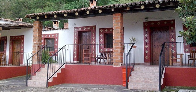 Cabañas Chalamu, Pátzcuaro