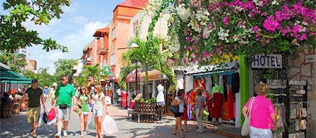 La Quinta Avenida , Playa del Carmen