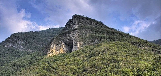 Cueva de la Boca, Santiago