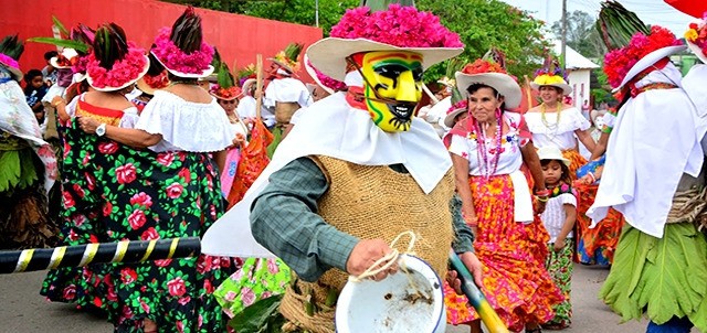 Carnaval Tenosique ( Danza del Pochó )