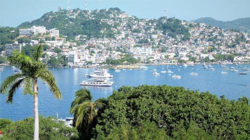 Aristos Acapulco, Acapulco