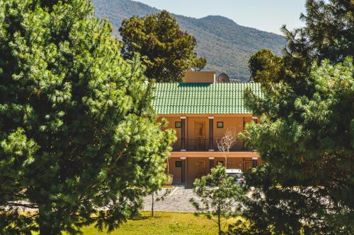 Zirahuén Forest and Resort, Zirahuén