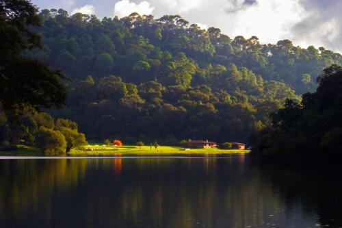 Sierra Lago, Laguna de Juanacatlán