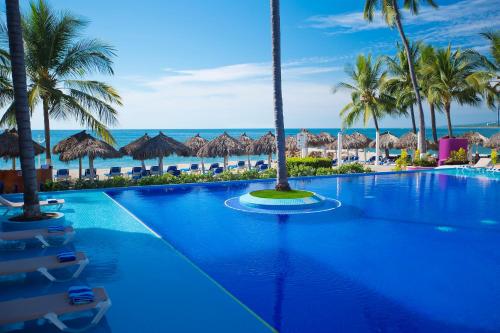 Crown Paradise Club, Puerto Vallarta