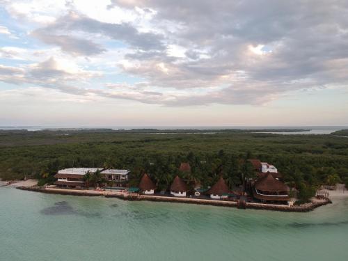 Las Nubes, Holbox