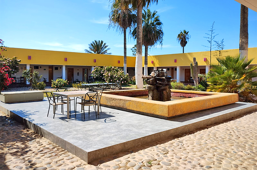 The Halfway Inn, Guerrero Negro