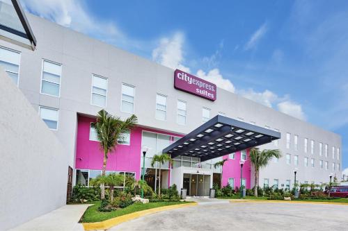 City Express Suites Playa del Carmen, Playa del Carmen