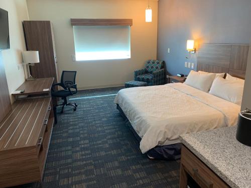 Holiday Inn Express and Suites, Mexicali