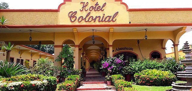 Colonial, Cerro Azul