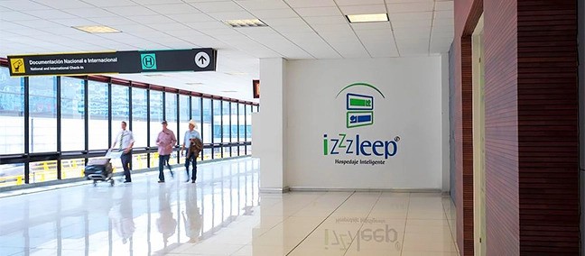 IzzzLeep Hotel Cápsula Terminal 1, Ciudad de México