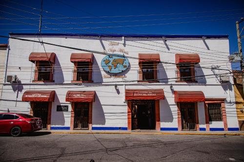 El Viejo Mundo, Hidalgo del Parral