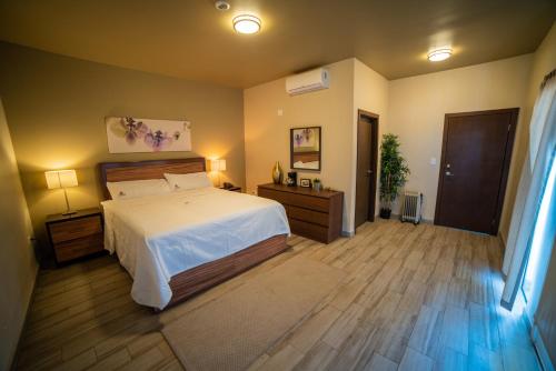 California Comfort & Suites, Los Algodones