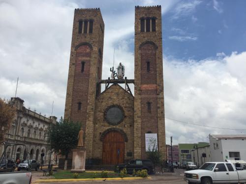 Adriana, Hidalgo del Parral