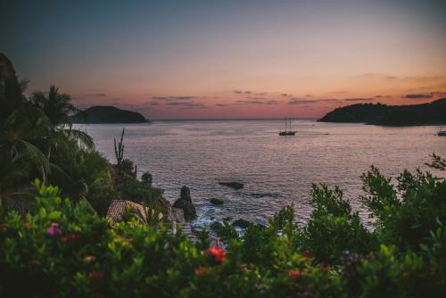 La Casa que Canta, Ixtapa / Zihuatanejo