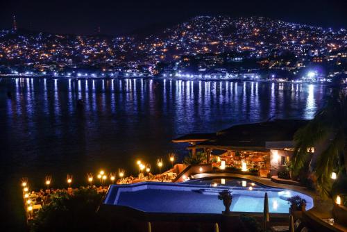 La Casa que Canta, Ixtapa / Zihuatanejo