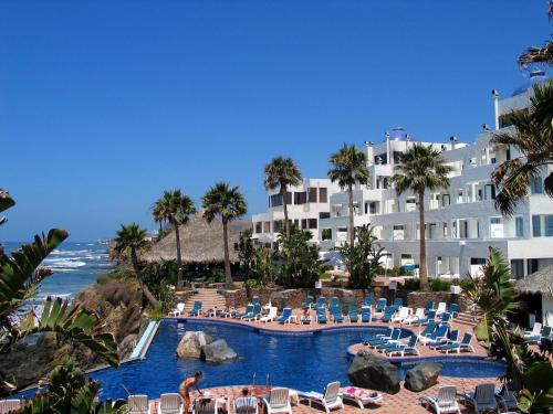 Las Rocas, Rosarito