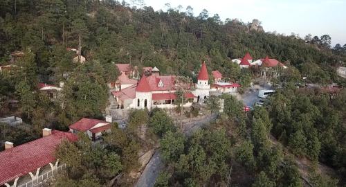 Mansión Tarahumara, Posada Barrancas