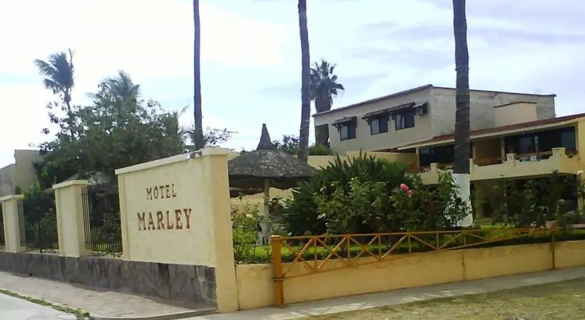 Marley Motel, Mazatlán